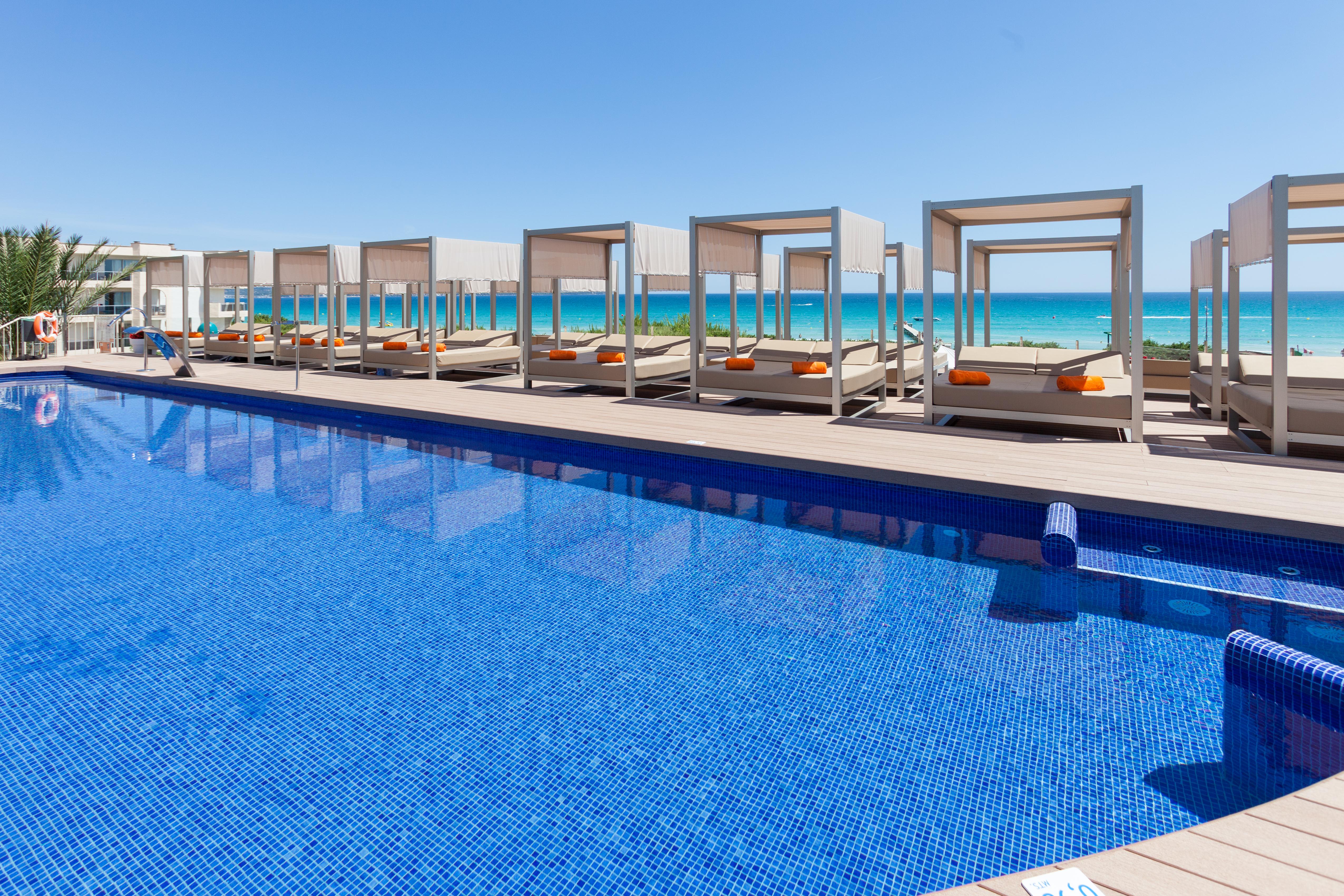 Zafiro Bahia Apartahotel