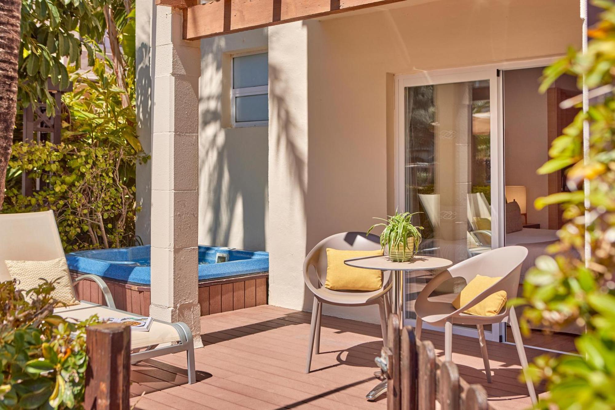 Zafiro Bahia Apartahotel Playa de Muro (Mallorca)