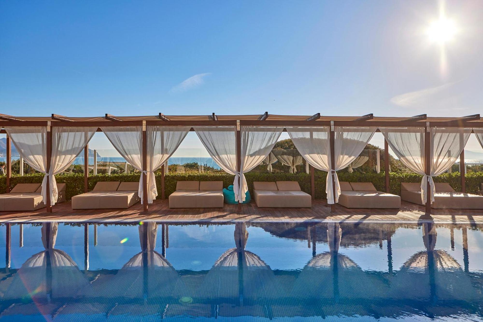 Apartahotel Zafiro Bahia Playa de Muro (Mallorca)